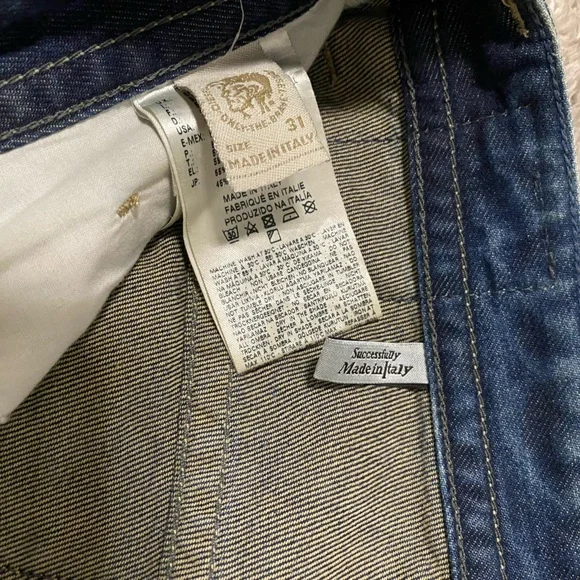 Men's Blue Distressed Diesel Jeans